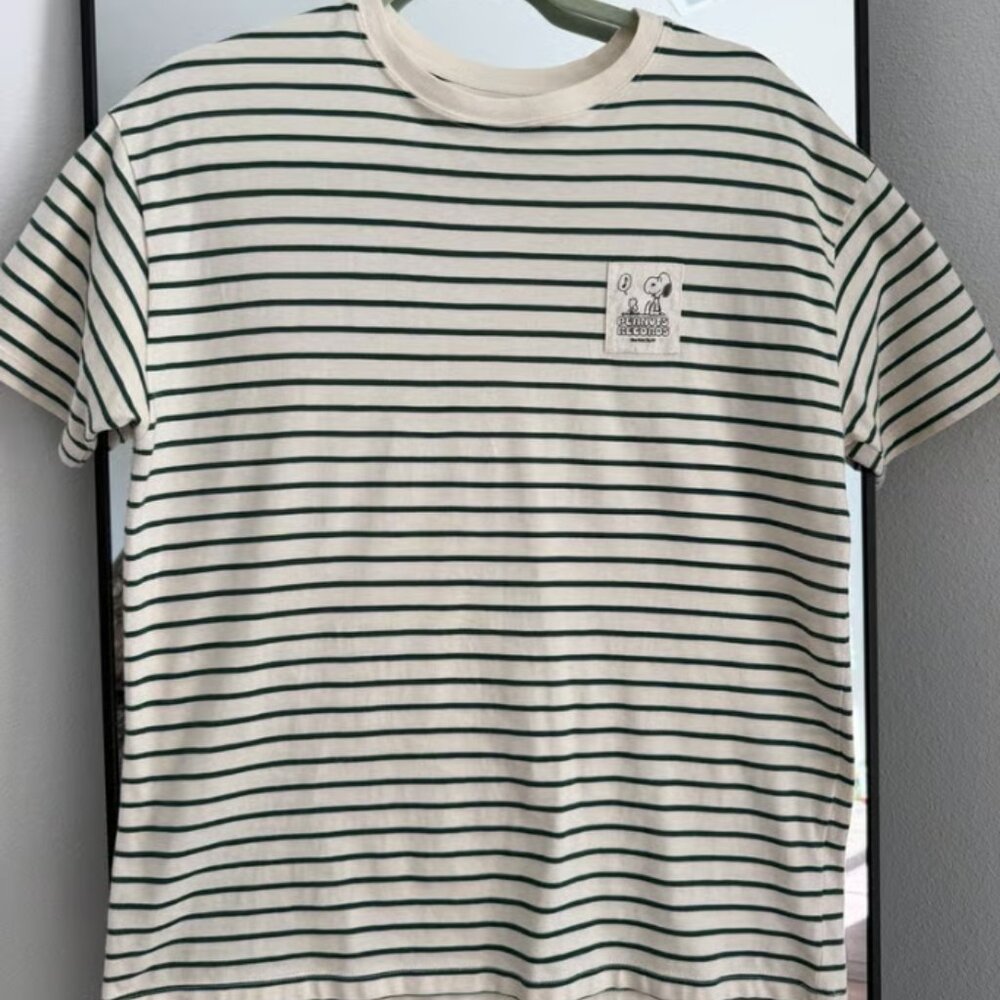 T-Shirt Women’s Size S